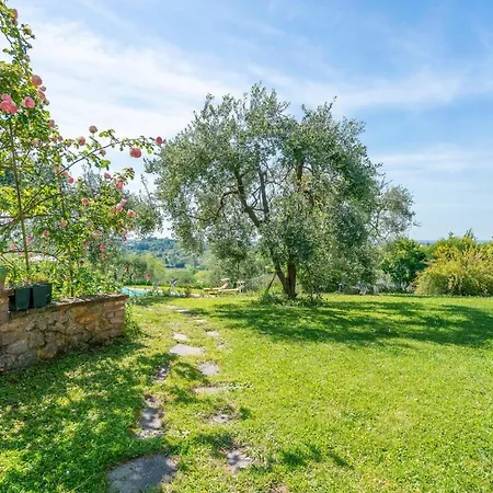 Le Selve Apartment