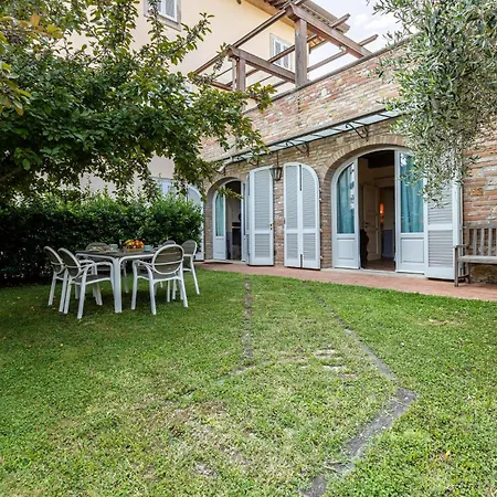 Le Selve Apartment